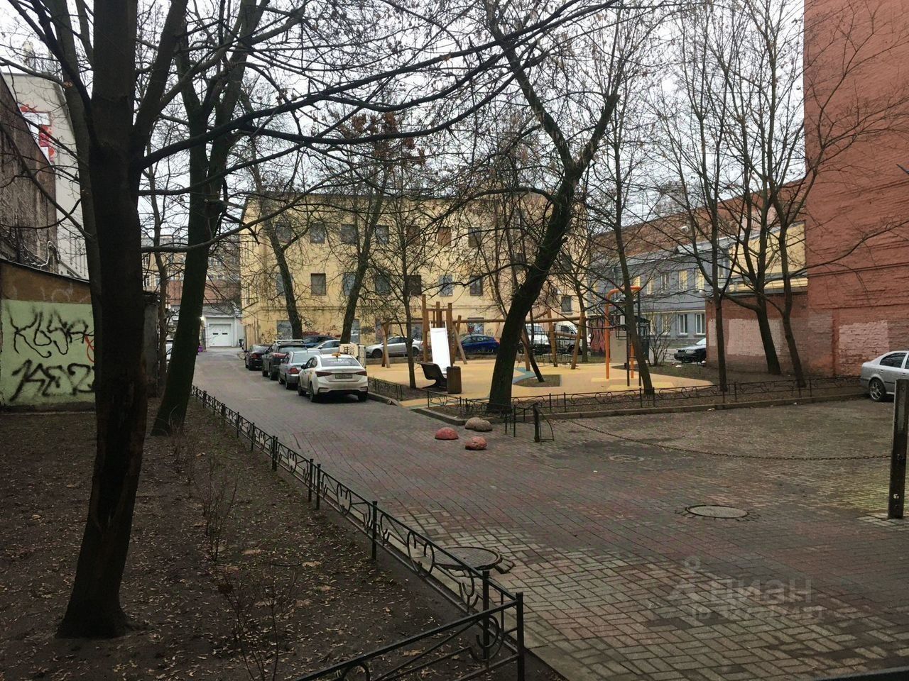 Продажа 2-комн квартиры на вторичном рынке Боровая улица, 6