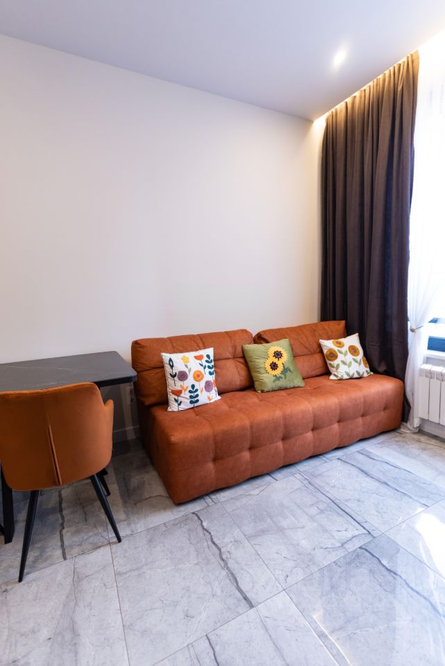 Аренда 2-комн квартиры на вторичном рынке проспект Лихачева, 14