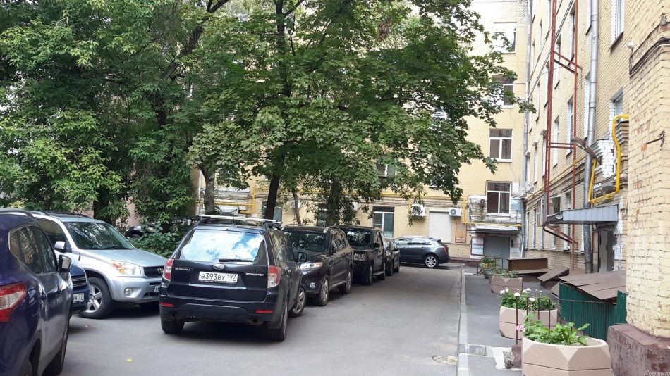 Продажа 3-комн квартиры на вторичном рынке 1Щипковский переулок,  д. 25