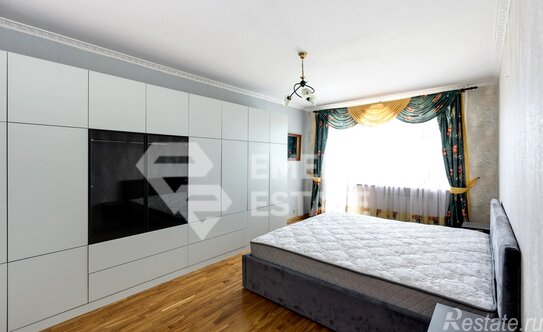 Продажа 3-комн квартиры на вторичном рынке ул Цюрупы,  д. 20,  к. 1