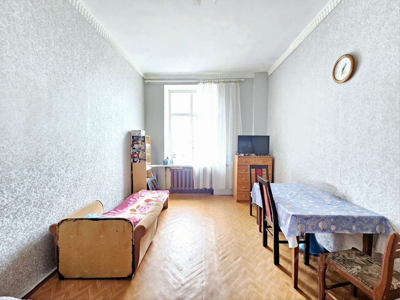 Продажа комнаты Большеохтинский пр-кт,  д. 7к1