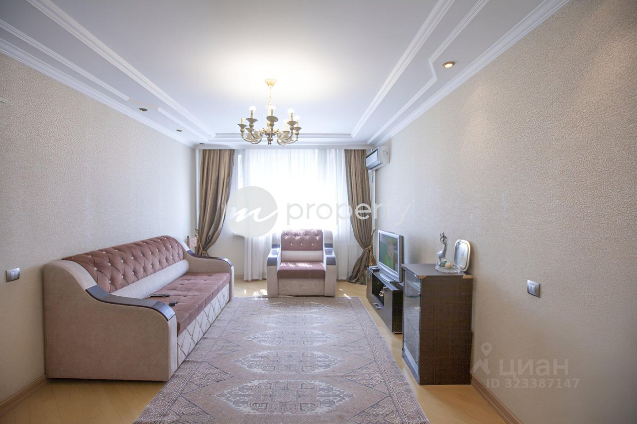 Продажа 4-комн квартиры на вторичном рынке улица Введенского, 32