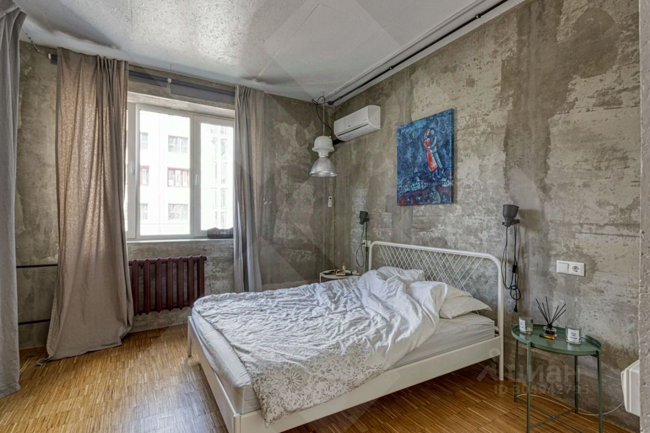 Продажа 2-комн квартиры на вторичном рынке Большой Патриарший переулок, 8С1