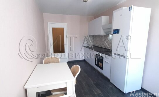 Продажа 2-комн квартиры на вторичном рынке б-р Головнина,  д. 3,  к. 1