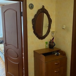 Продажа 2-комн квартиры на вторичном рынке Анадырский проезд,  д. 49