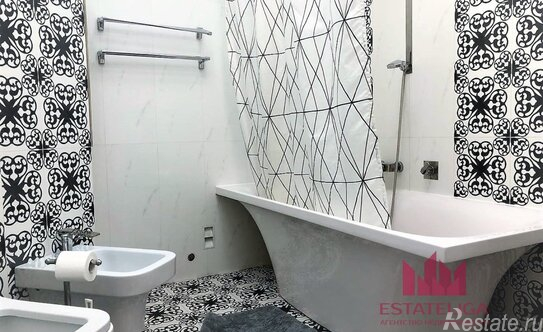 Аренда 2-комн квартиры на вторичном рынке Суворовская улица,  д. 10