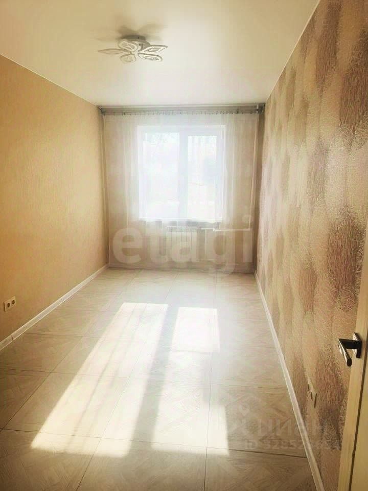 Продажа 3-комн квартиры на вторичном рынке Гранитная улица, 34