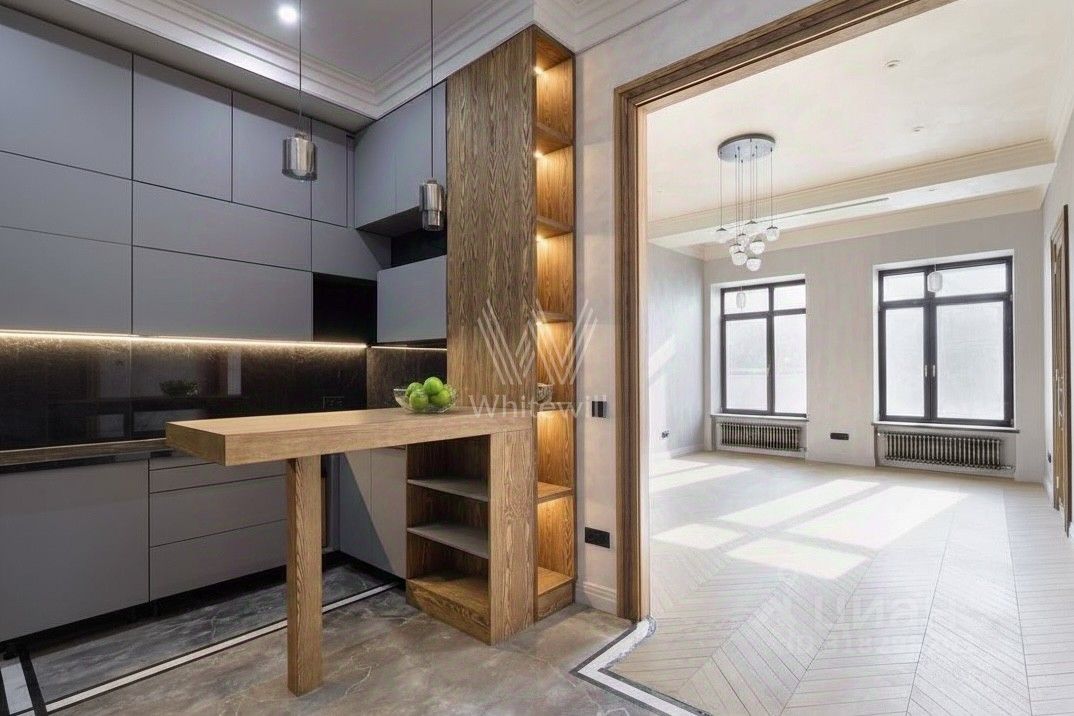 Продажа 2-комн квартиры на вторичном рынке Староконюшенный переулок, 45