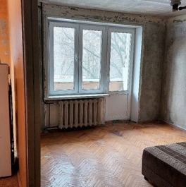 Продажа 1-комн квартиры на вторичном рынке Калибровская улица,  д. 11