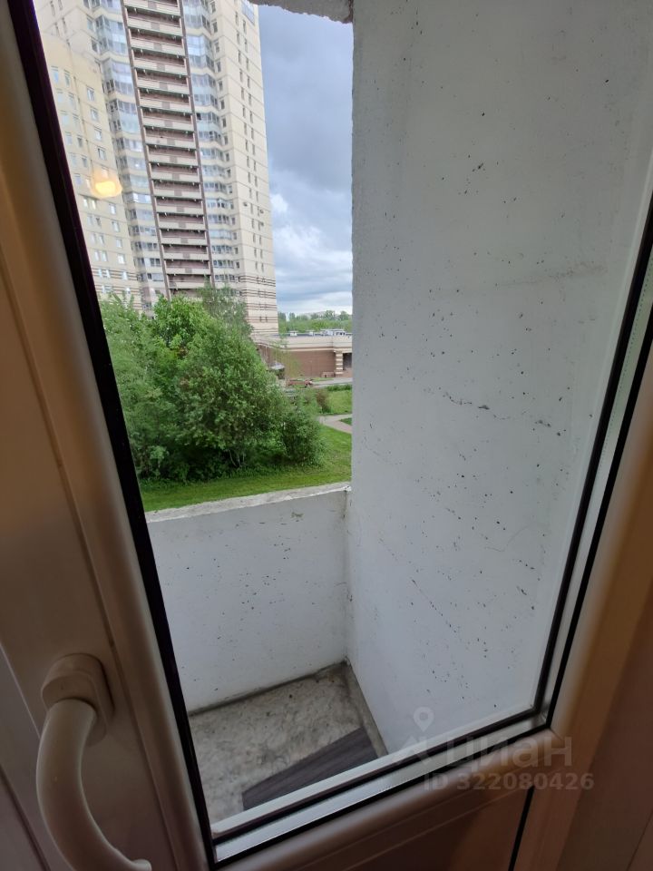 Аренда 1-комн квартиры на вторичном рынке Петергофское шоссе, 15к2