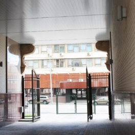 Продажа 2-комн квартиры на вторичном рынке Наставнический пер,  д. 3