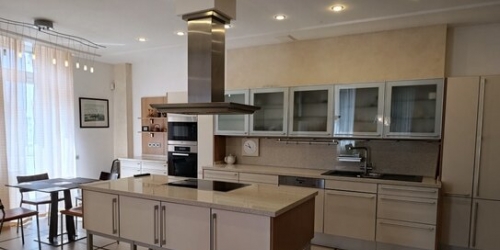 4-комн квартира Петровский пр-кт,  д. 1