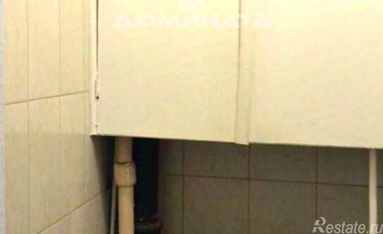 Продажа 2-комн квартиры на вторичном рынке Индустриальный пр-кт,  д. 13