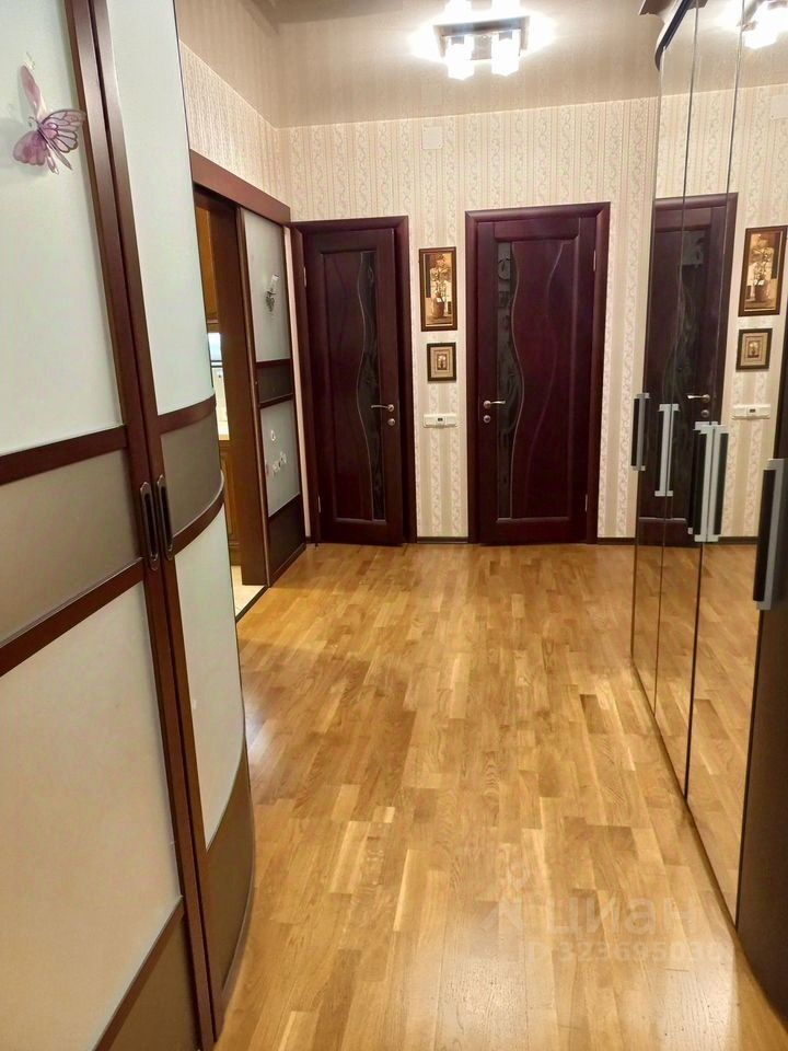 Аренда 2-комн квартиры на вторичном рынке Сосновый Бор, Ленинградская улица, 70