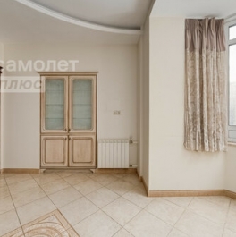 Продажа 3-комн квартиры на вторичном рынке Ломоносовский пр-кт,  д. 29 к1