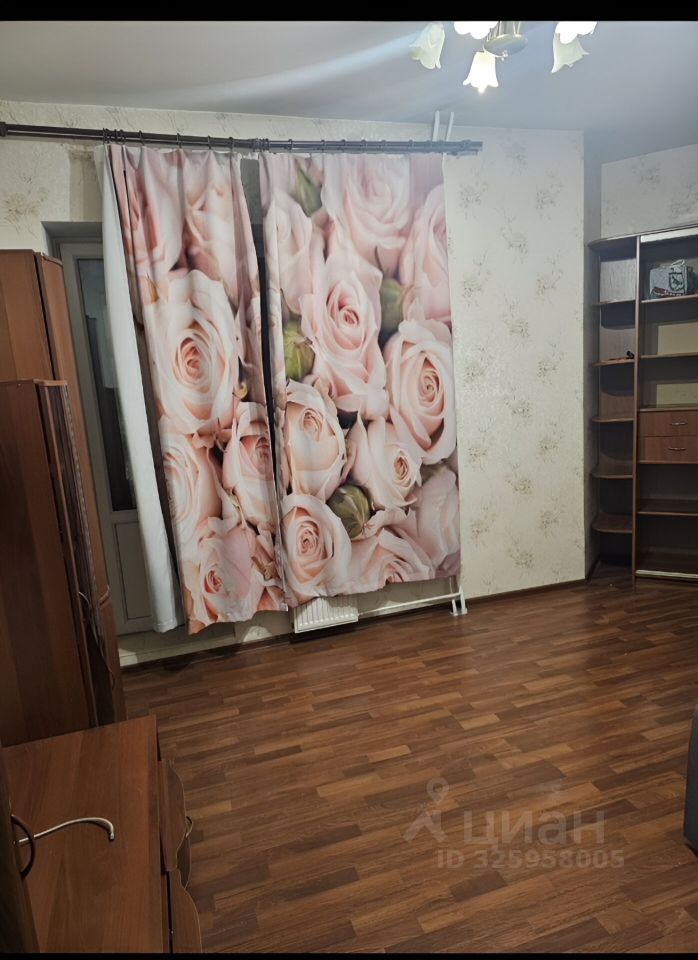 Продажа 1-комн квартиры на вторичном рынке улица Крыленко, 13к4