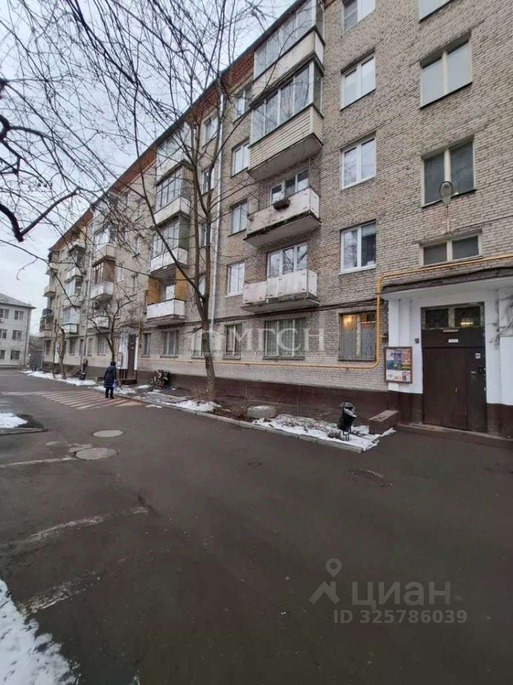 Продажа 2-комн квартиры на вторичном рынке улица Сущевский Вал, 67