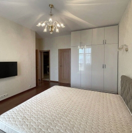 Продажа 2-комн квартиры на вторичном рынке улица Александра Невского,  д. 27