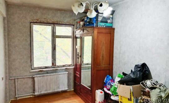 Продажа 3-комн квартиры на вторичном рынке Энергетиков пр-кт,  д. 72 к2