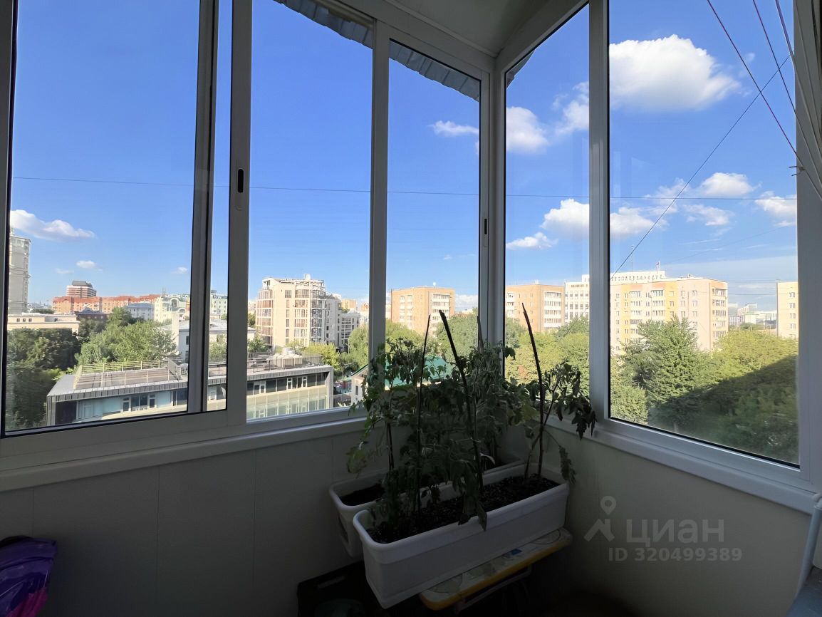 Продажа 3-комн квартиры на вторичном рынке улица Крымский Вал, 8