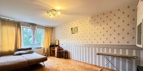 3-комн квартира Композиторов ул,  д. 20,  к. 1