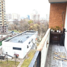 Продажа 1-комн квартиры на вторичном рынке Чонгарский б-р,  д. 22 к2