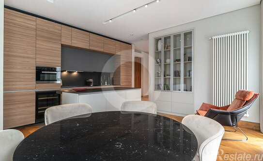 Продажа 2-комн квартиры на вторичном рынке Кривоколенный переулок