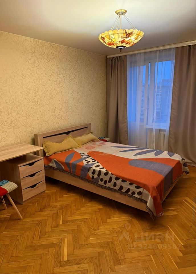 Аренда 1-комн квартиры на вторичном рынке Новоалексеевская улица, 4К1