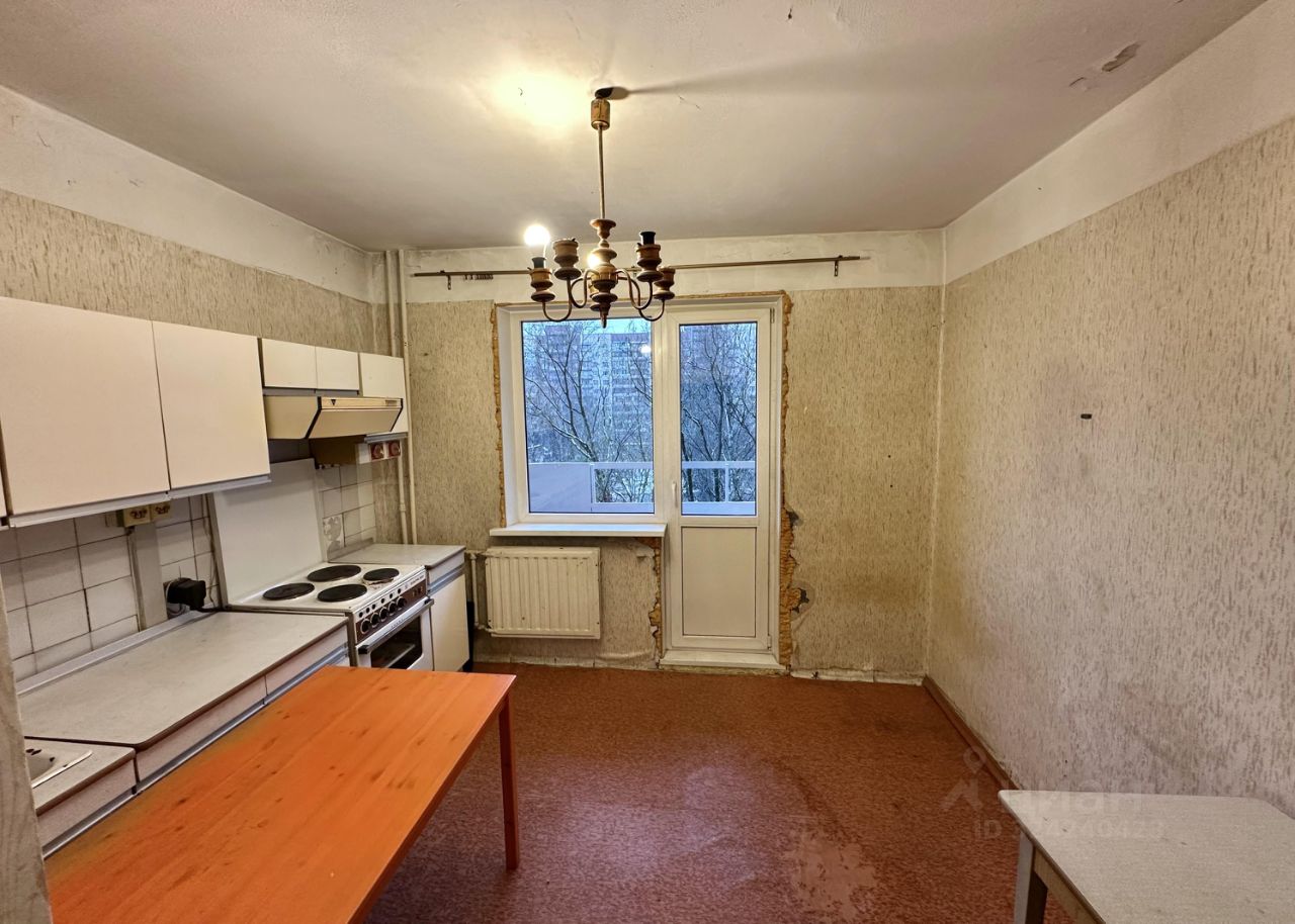 Продажа 1-комн квартиры на вторичном рынке Ленская улица, 9К2