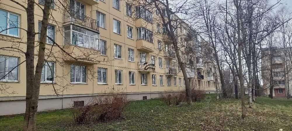 Продажа 2-комн квартиры на вторичном рынке Пушкин, Лесное тер., 3