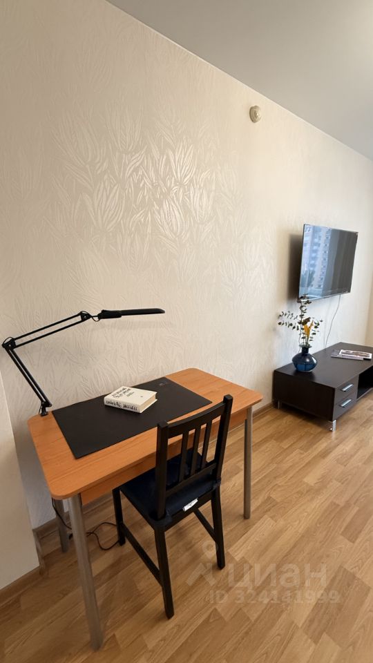 Аренда 1-комн квартиры на вторичном рынке Комендантский проспект, 53к4