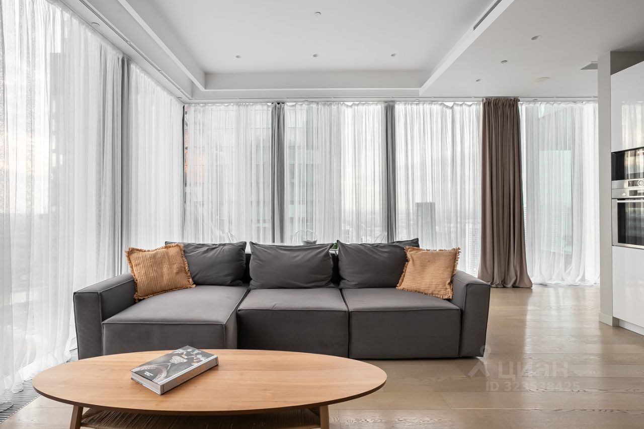 Продажа 2-комн квартиры на вторичном рынке 1-й Красногвардейский проезд, 22с2