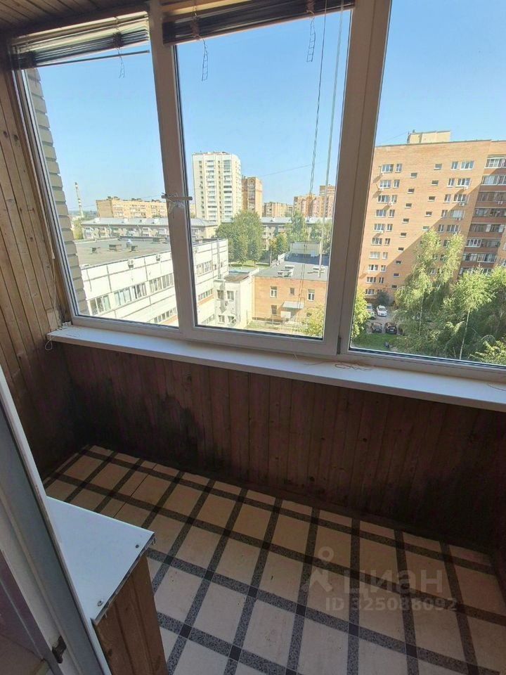 Продажа 3-комн квартиры на вторичном рынке Коломна, Окский проспект, 4