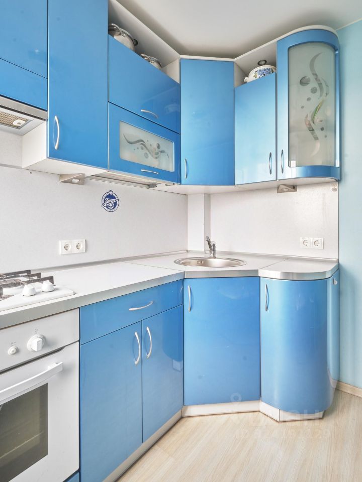 Продажа 1-комн квартиры на вторичном рынке Институтский проспект, 16Б