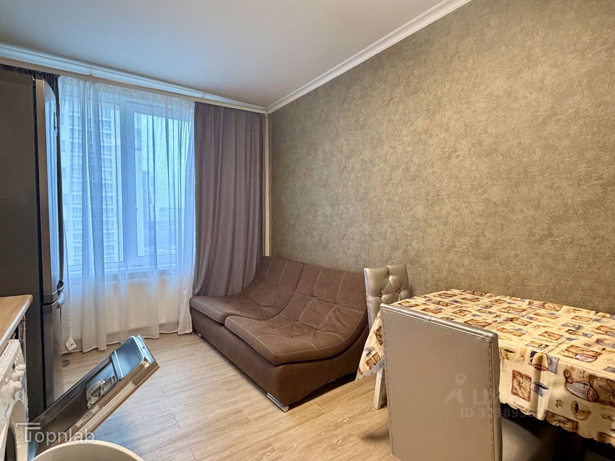 Аренда 1-комн квартиры на вторичном рынке Красногорск, улица Липовой Рощи, 2к1