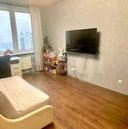 Продажа 1-комн квартиры на вторичном рынке Русановская ул,  д. 11