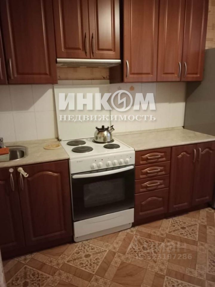Продажа 1-комн квартиры на вторичном рынке Совхозная улица, 19