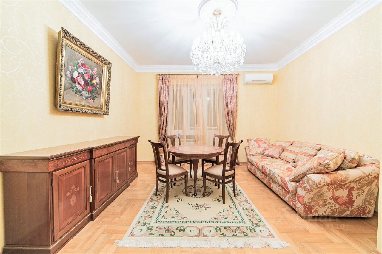 Аренда 3-комн квартиры на вторичном рынке Чистопрудный бульвар, 12К4