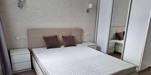 2-комн квартира 40 лет Октября пр-кт,  д. 3