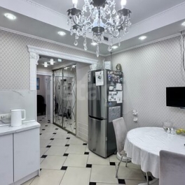 Продажа 2-комн квартиры на вторичном рынке улица Маршала Захарова,  д. 16 к3