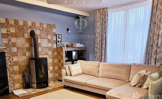 Продажа 6-комн квартиры на вторичном рынке Глухарская улица,  д. 13 к1