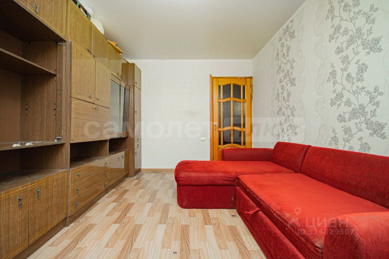 Продажа 2-комн квартиры на вторичном рынке пос. Молодежный, 11