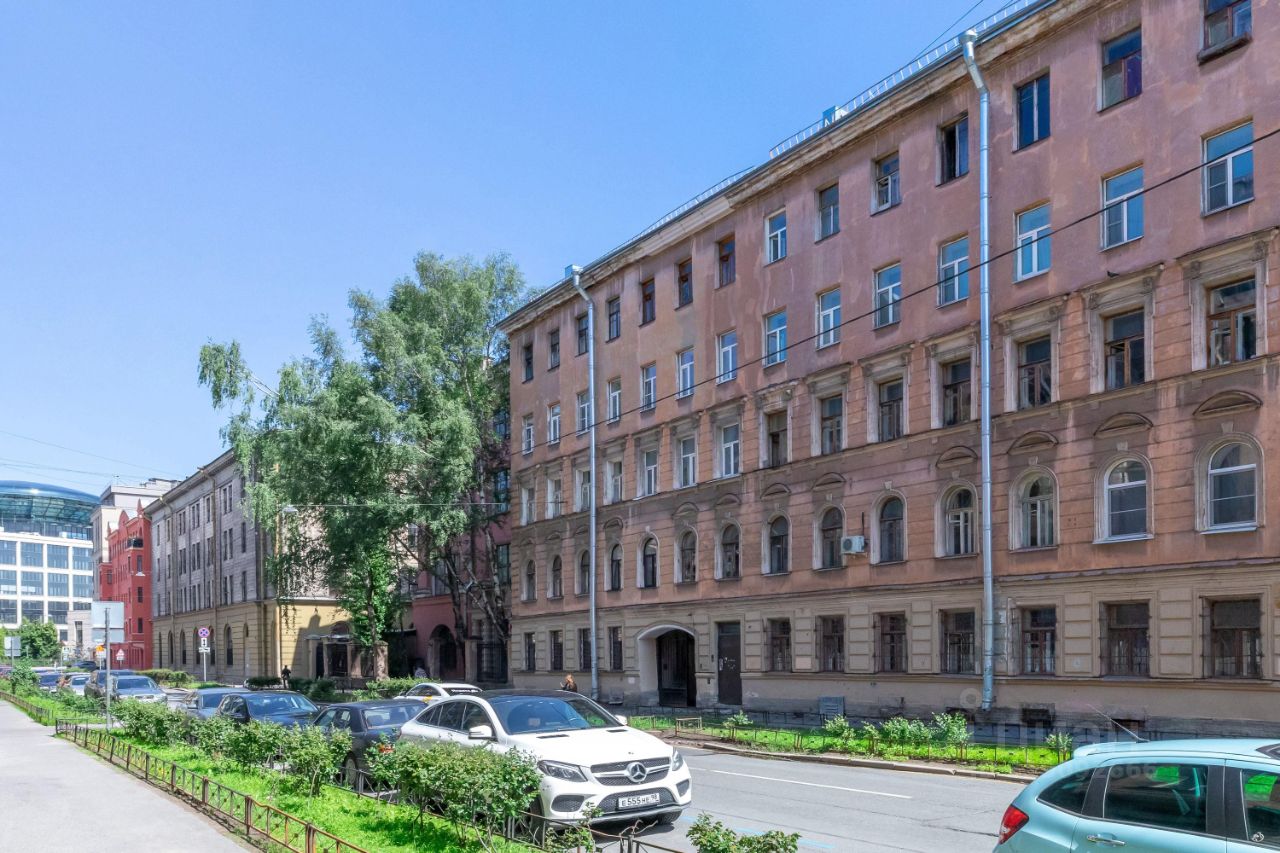 Продажа 3-комн квартиры на вторичном рынке Кирилловская улица, 17