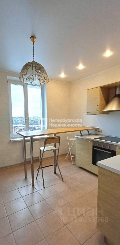 Продажа 3-комн квартиры на вторичном рынке улица Русановская, 17к4