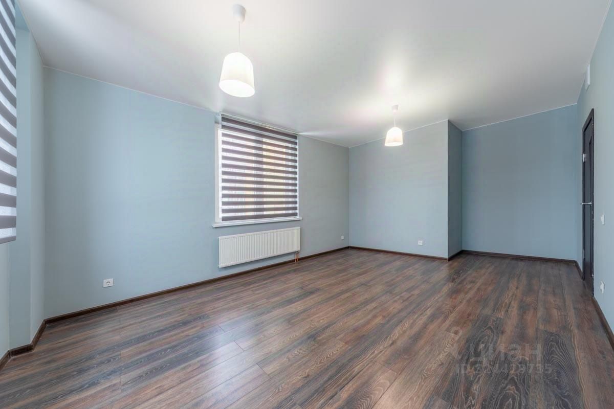 Продажа 2-комн квартиры на вторичном рынке улица Летчика Ульянина, 7А