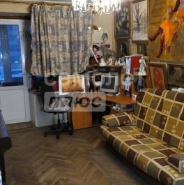 Продажа 2-комн квартиры на вторичном рынке Брянская улица