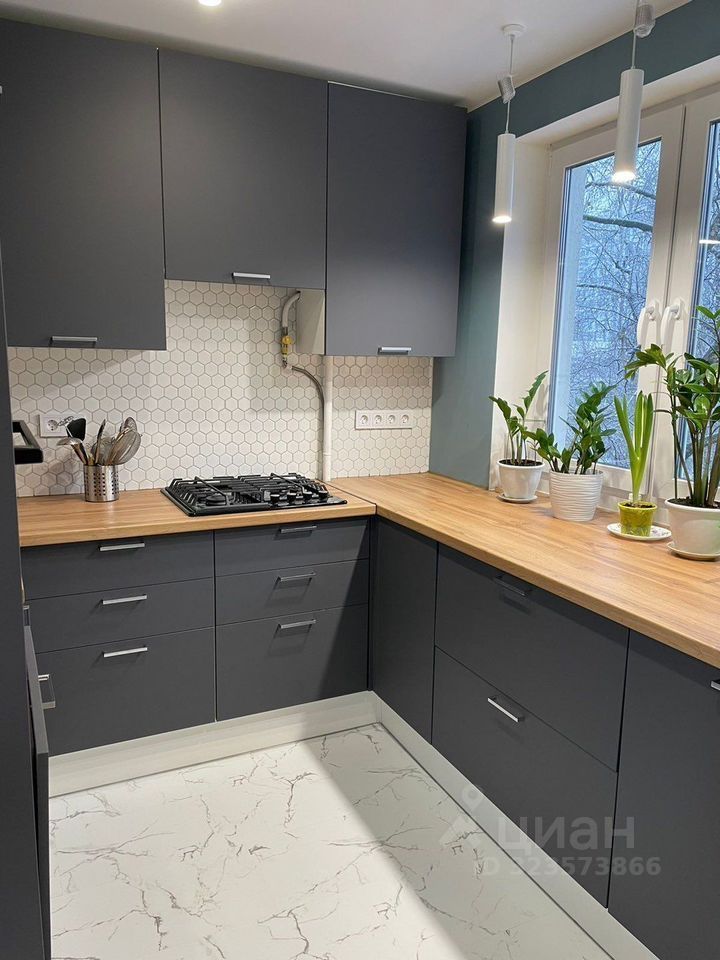 Аренда 3-комн квартиры на вторичном рынке Сиреневый бульвар, 71К2