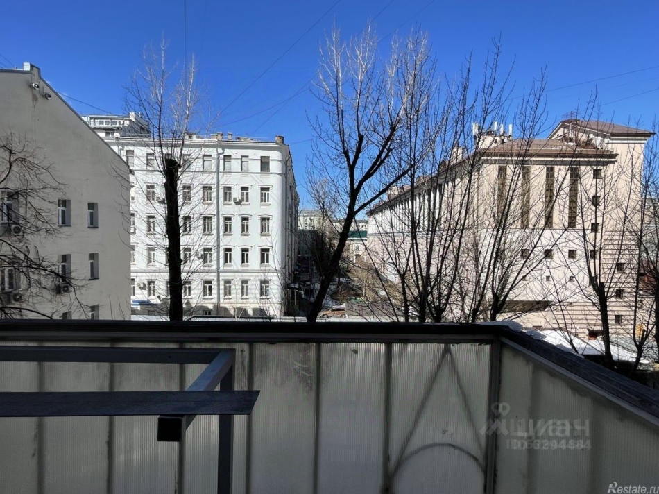 Продажа 3-комн квартиры на вторичном рынке Глинищевский переулок,  д. 5/7