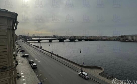 Аренда 3-комн квартиры на вторичном рынке Галерная улица,  д. 19