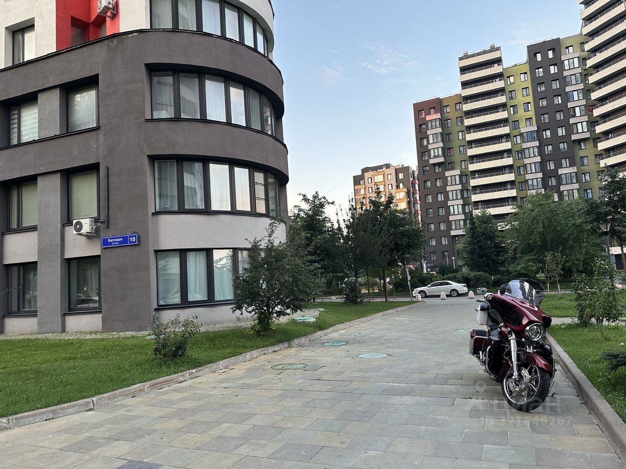 Продажа 3-комн квартиры на вторичном рынке Велтон Парк Новая Сходня мкр, д. Подолино, улица Беговая,  д. 12